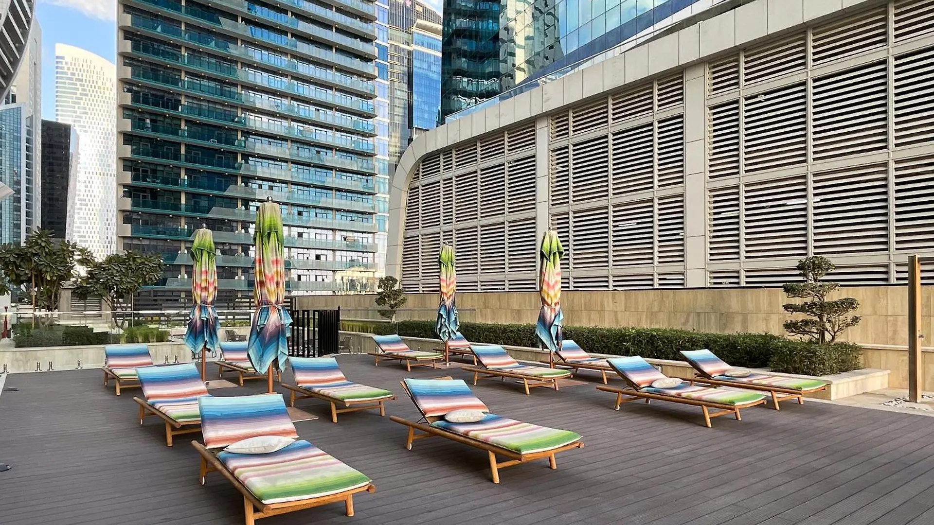 アパート Simply Comfort In Missoni Top Floor With Sea, Canal And Burj Khalifa Views ドバイ アラブ首長国連邦